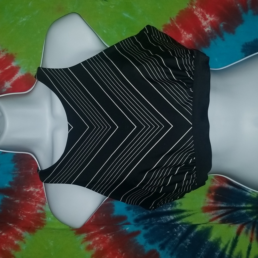 Awesome Athleta Black & White Bikini Top Sz 36 D/DD